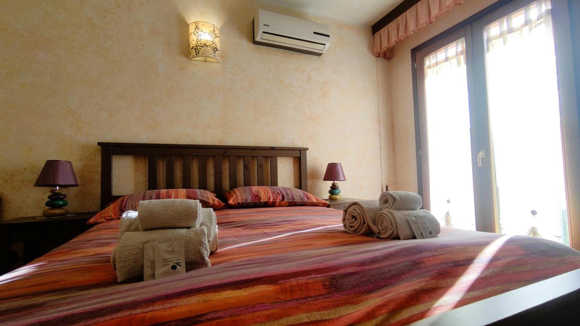 Grotta Delle Fate Bed & Breakfast Ossi Exterior foto